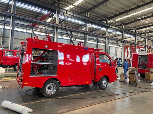 國六東風(fēng)2噸小型消防車(chē)