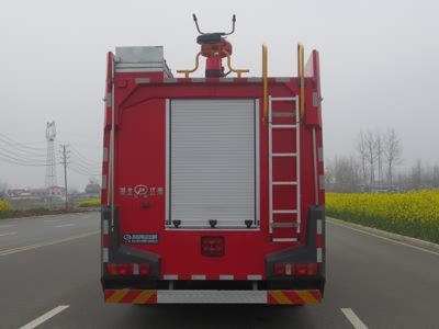 重汽前四后八24噸水罐消防車(chē)